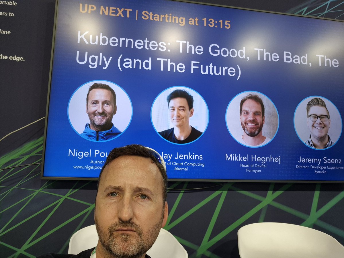 About to host this crazy panel at the @Akamai booth at #KubeConEU