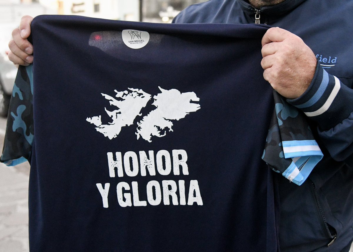 Este fin de semana recibimos a Ricardo “Palito” Aleksiejoner, combatiente en la Guerra de Malvinas que volvió a nuestra ciudad después de más de 40 años y nos contactó para entregarnos un hermoso presente y para agradecernos en nombre nuestro a todos los vecinos de #PuertoMadryn,