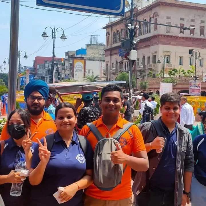 #iihmdelhi #Students Visiting #kharibaolispicesmarket to learn about Variety of Spices. #practical #learning #knowledge #best3years #daretodo #joinnow Echat.elink.in #faridabad #Noida #gurugramcity #ghaziabad