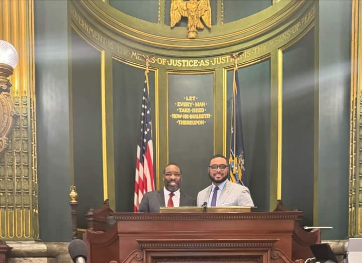 It was great to welcome Philadelphia City Council President @CouncilmemberKJ to the floor of the state Senate yesterday! President Johnson is an outstanding advocate for gun violence prevention.