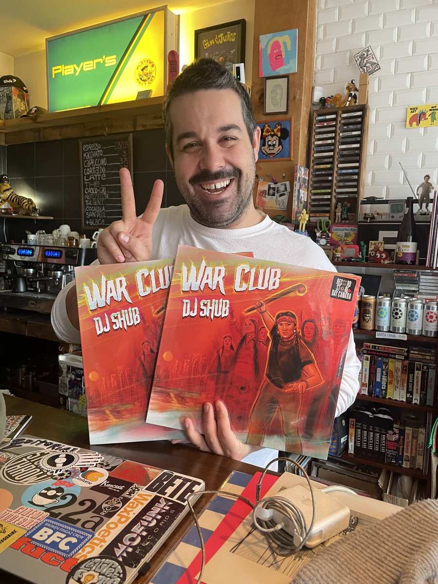 J’ai laissé deux copies de l’excellent #WarClub X @djshub au 180g (5866 de Lorimier) à #Mtl! À qui la chance?