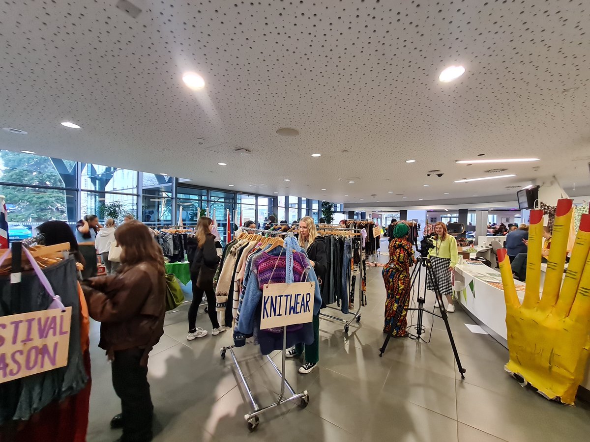 Working in collaboration with <a href="/oxfamgb/">Oxfam</a>, Level 5 Marketing students studying #visualmerchandising have created a #sustainablefashion retail experience to celebrate 2nd hand, pre-loved and circular fashion. Go shopping in the Rose Bowl atrium today and tomorrow 10am - 4pm. 🛍️👚👕