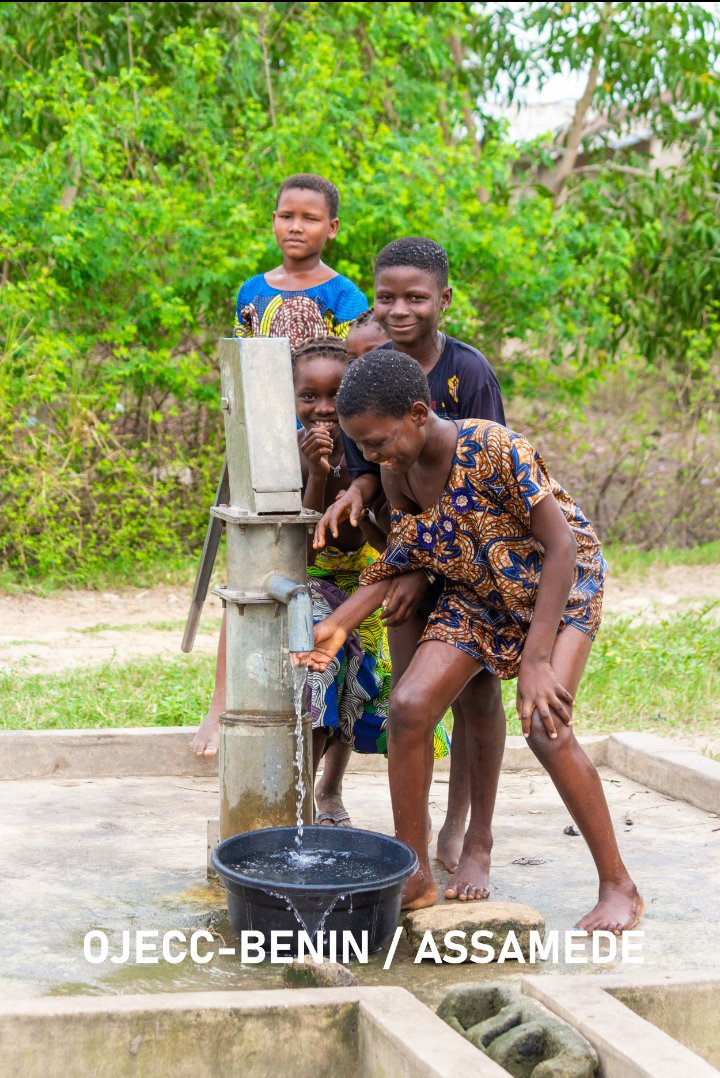 Vulnérabilité des élèves à l’accès à l’eau et à l'assainissement.

Dans les arrondissements de Dêkin et  de Hêtin -Houedomey ...
Consultez cette publication sur nos pages.
Liens en commentaire 👇🏾