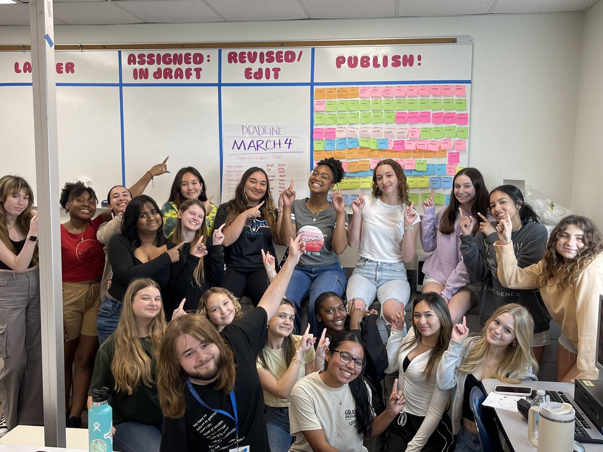 Varsity Yearbook Tampa tweet media