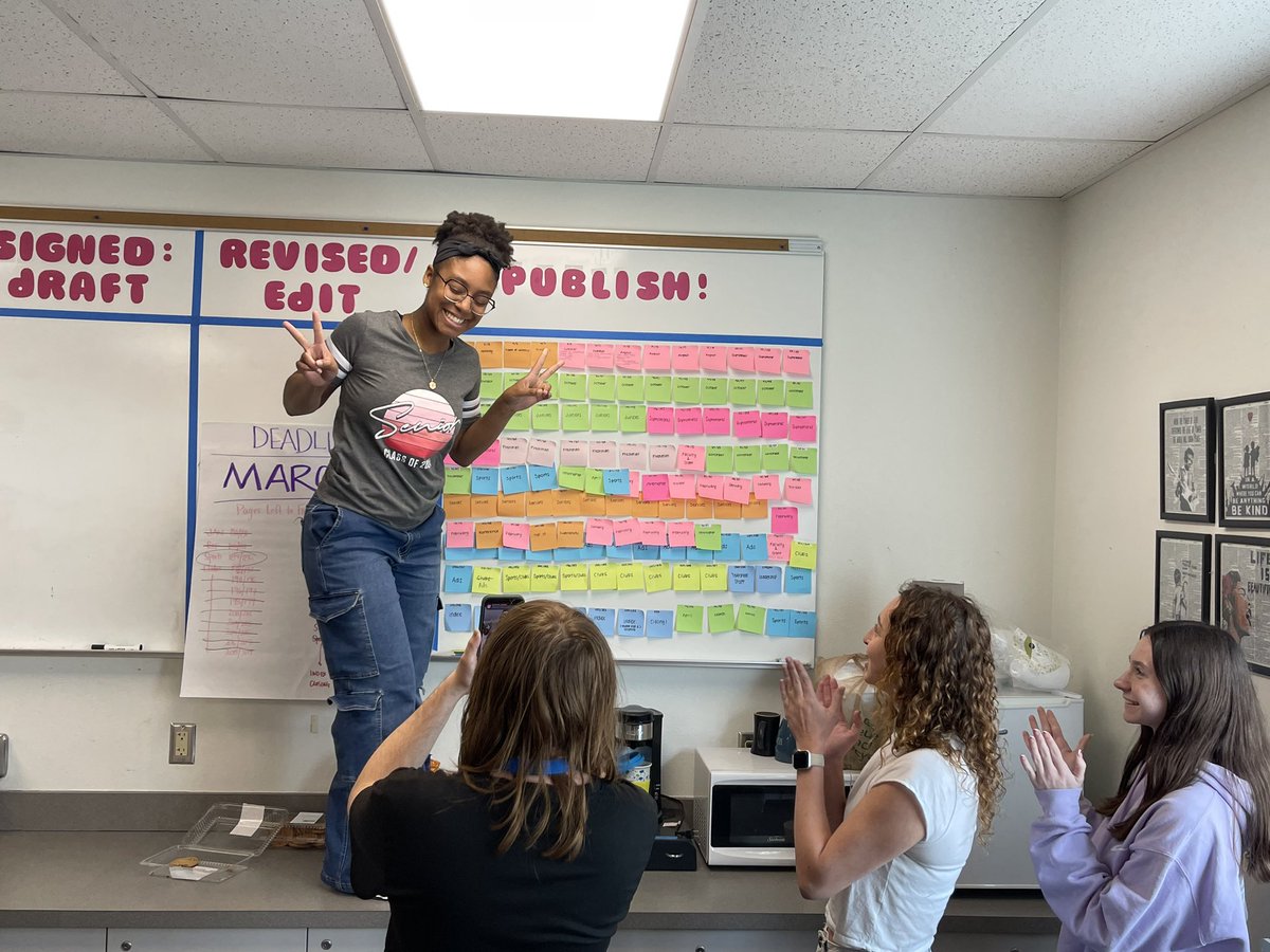 Varsity Yearbook Tampa tweet media