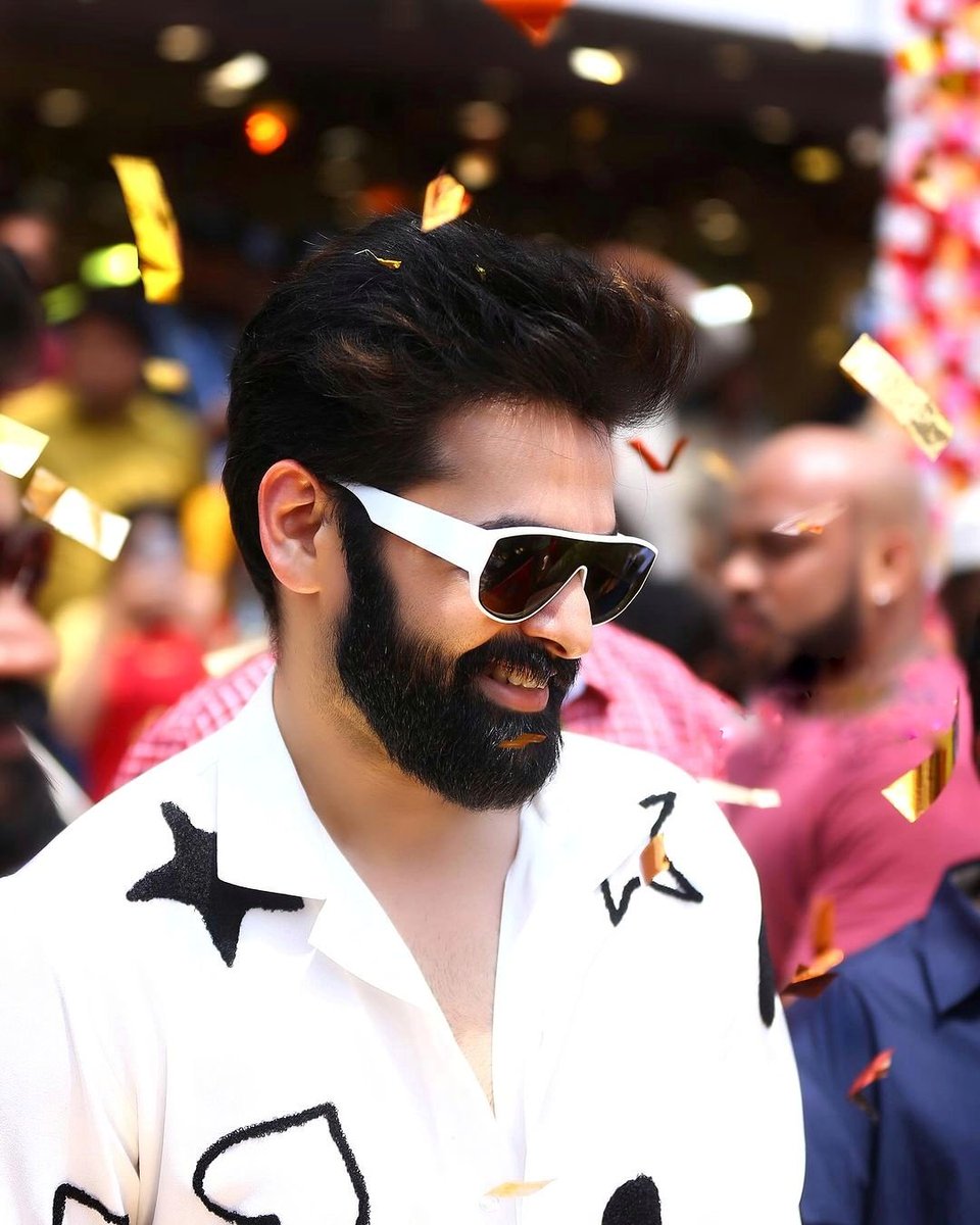 Em unadraa babu 😍 

#RAmPOthineni 🤍