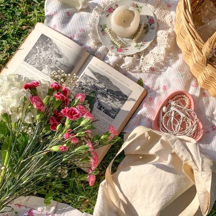 aeonianyou's tweet photo. first day of spring 💐🫶🏼 https://t.co/NnaF4yL7UE