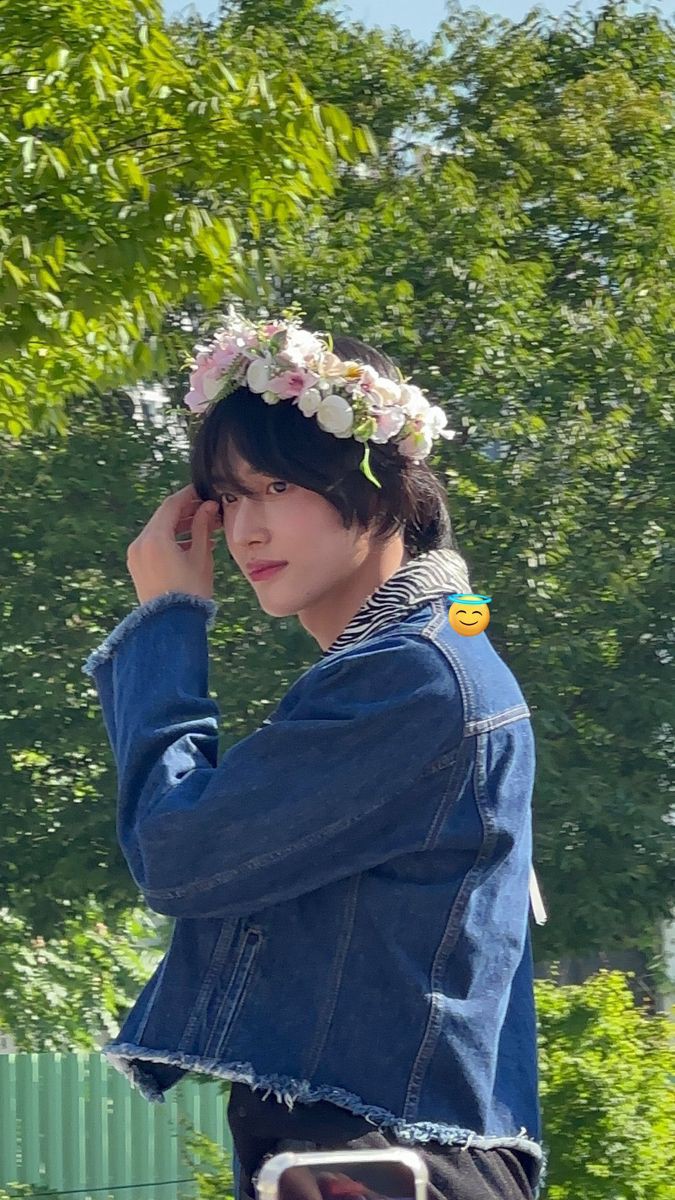 Eunseoksn's tweet photo. My meals even reject me when I was wanting for kisses 😔 but here you go the culprit. https://t.co/DGk1n78MMi