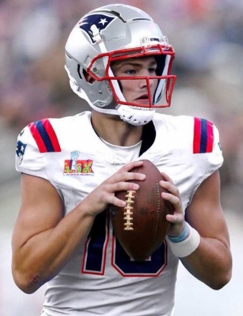 TitleTalkTCL's tweet photo. This is why Patriots fans must #PrayForMaye https://t.co/fwry2x68ks