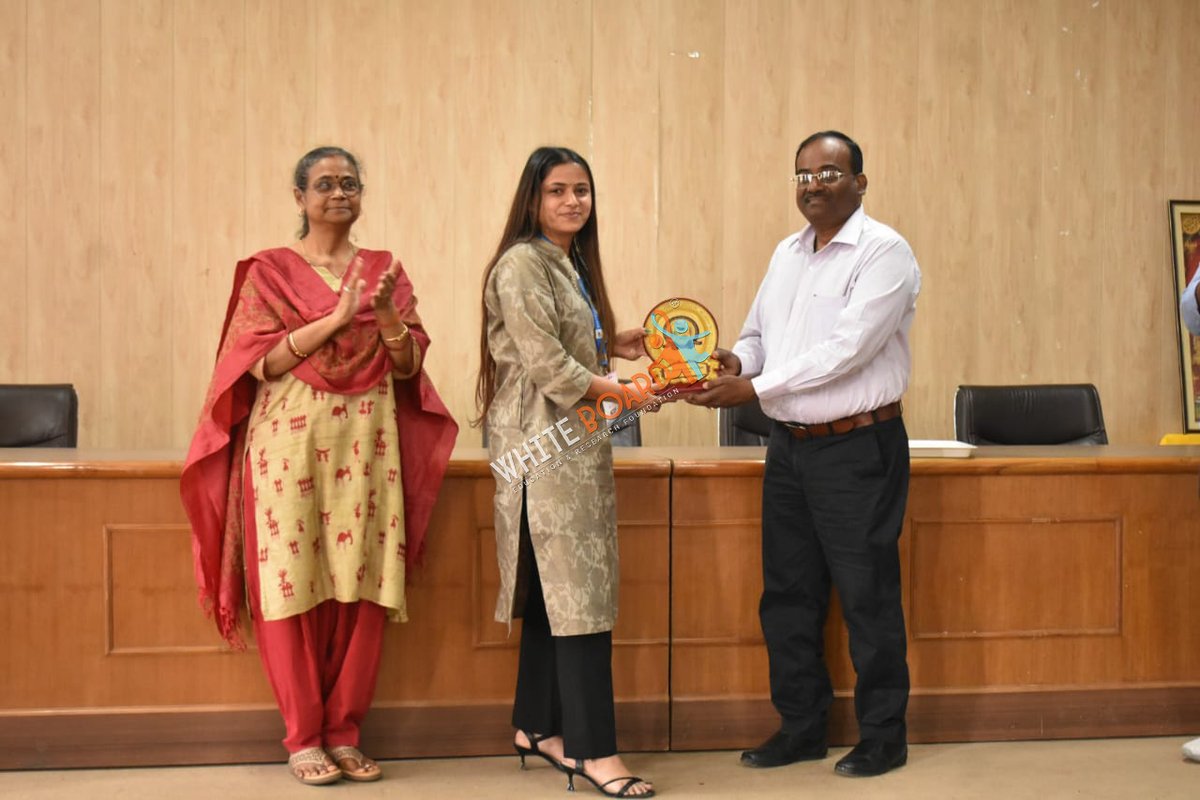 WhiteBoardERF's tweet image. @WhiteboardERF #Workshop on #ResumeCrafting &amp;amp; #InterviewExcellence&quot; with @CollegeKannauj, was synergetic.
A special shoutout to our esteemed #presenters – Mr. Anupam Anand, Mr. Indresh Mishra, Ms. Shivangi Pandey, and Ms. Garima Solanki from @Deltrontech01. 
#workshopsession