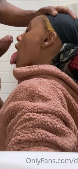 Good girl. https://t.co/0qDqJkHCY2<a href="/tag/mydickthanksyou"class="tags"><span>#mydickthanksyou</span></a>