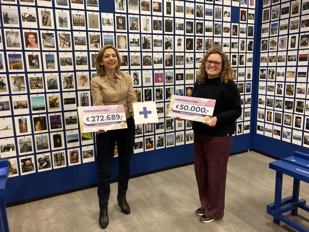 Nederlands Fotomuseum (@nlfotomuseum) on Twitter photo Ruim € 322.000 voor het Nederlands Fotomuseum van <a href="/VriendenLoterij/">VriendenLoterij</a>
Wat een goed nieuws! Vanaf 2023 ontvangen wij structureel € 50.000 extra van de VriendenLoterij. In totaal krijgen wij voor 2023 een bedrag van € 322.689. Wat een prachtig bedrag! Ruim € 322.000 voor het Nederlands Fotomuseum van <a href="/VriendenLoterij/">VriendenLoterij</a>
Wat een goed nieuws! Vanaf 2023 ontvangen wij structureel € 50.000 extra van de VriendenLoterij. In totaal krijgen wij voor 2023 een bedrag van € 322.689. Wat een prachtig bedrag!