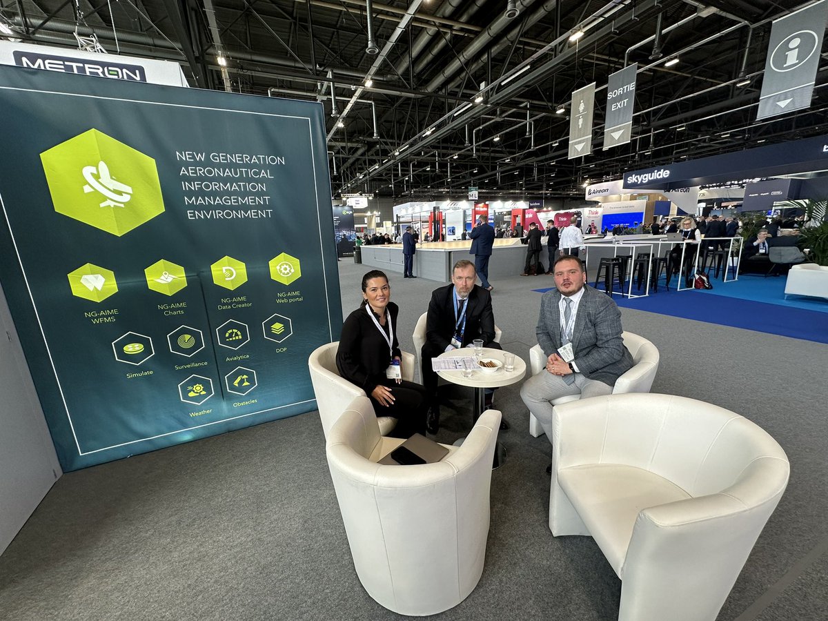 Strong presence of Slovak hi-tech companies at @AirspaceWorld in Geneva. 
@MstepMIS #NGAviation #iBross 
🇸🇰 is in highly competitive & technologically sophisticated aeronautical cluster a serious global player.