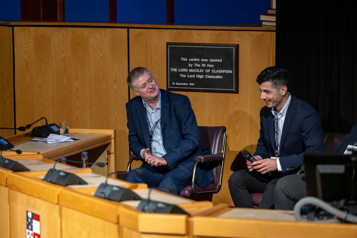 Professor Andrew Porter, Dr Abdo Alnabulsi, Marcus Wischik, David Tudor and Ernst van Orsouw discussed strategies for commercialisation.

A good exit? Financial return, sticky supply chain, jobs and skills = sustainable, high-value sector.

#timeslifesciencessummit #lifesciences