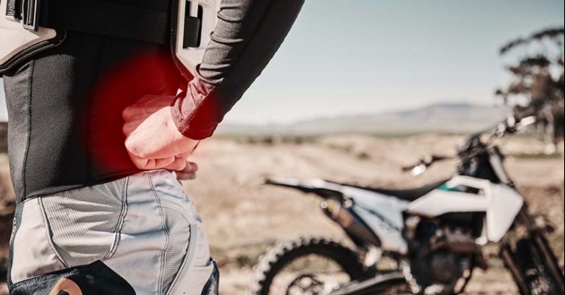 📢Hoy te contamos consejos sobre cómo tomar las curvas en moto para prevenir molestias.

👉Adopta una buena postura.
👉Haz descansos durante la conducción en moto.
👉Mantén una postura relajada.
👉Utiliza equipo de protección y accesorios de confort.