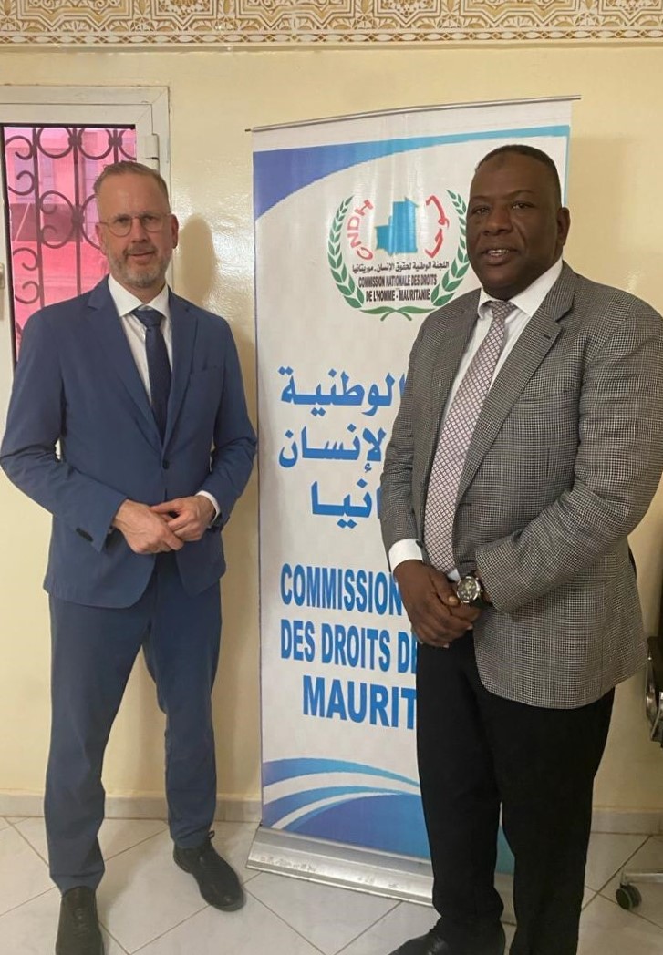 Cooperation between #Frontex and countries in West Africa can only proceed with the relevant human rights safeguards. The Frontex Fundamental Rights Officer @JGrimheden discussed them yesterday with the National Human Rights Commission of Mauritania 🇲🇷