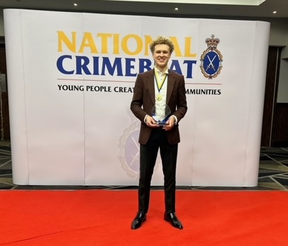 We are delighted to report that @KhanOdita a local lad from Toxteth, has won first prize at last night’s National Crimebeat awards for his community garden project - ‘UrbanScape,’ transforming a fly-tipping hotspot into a community greenspace! orlo.uk/zqQ4L