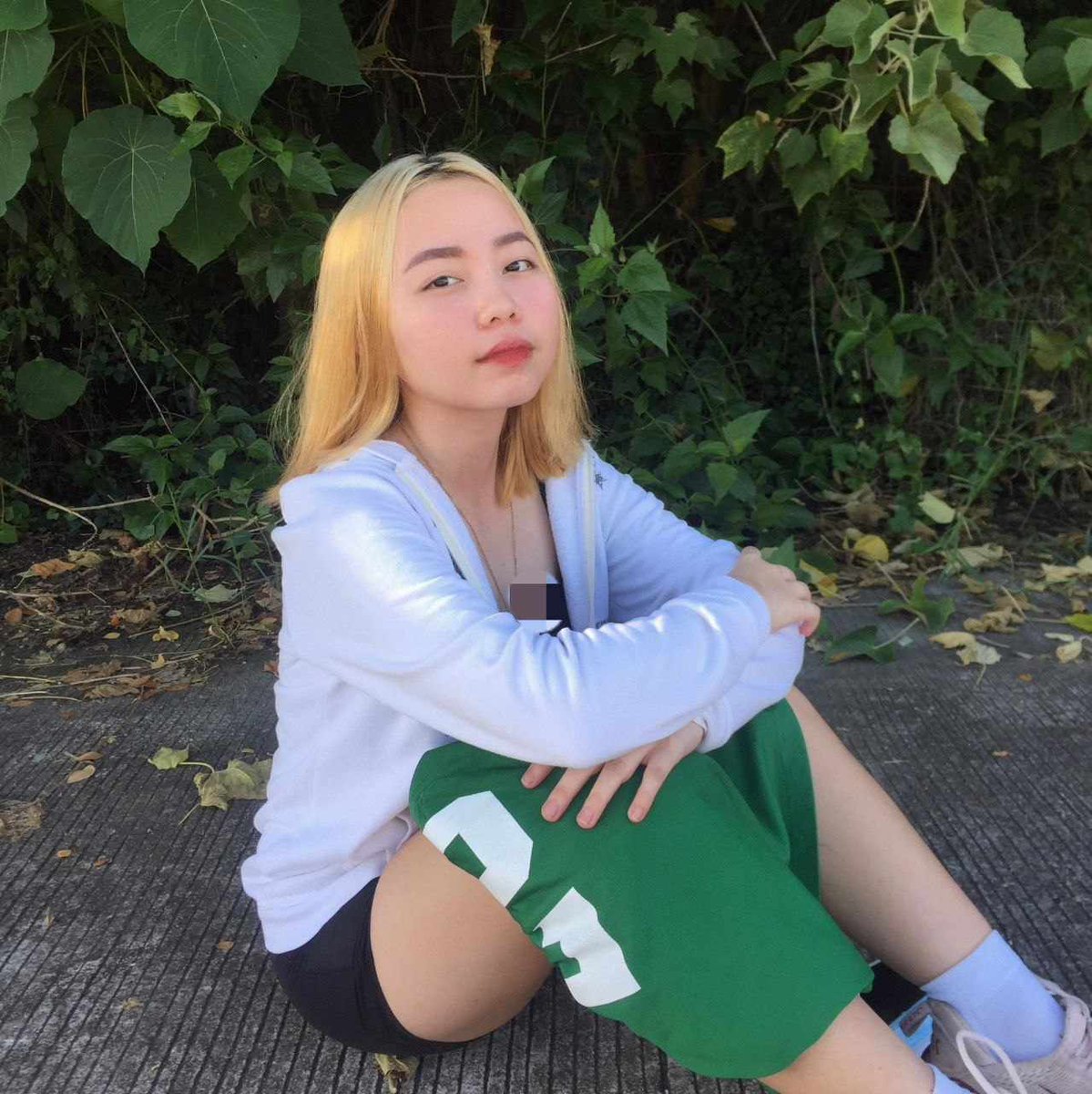 MenNundies12's tweet image. Girl #2 sinu may gusto video ni ate girl #2

#just visit 

t.me/boost/TMBYNngG…

#kantutan
#comfortroom
#bestfriend