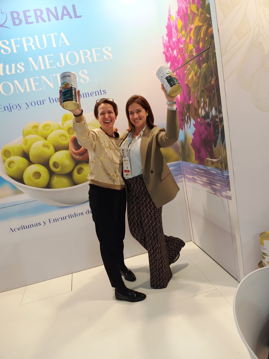 3D3Comunicacion's tweet photo. 🌟 Nos encanta ver vuestras caras llenas de felicidad al comienzo de cada día de feria. Porque, al final, lo que más importa son los momentos que hemos vivido y los recuerdos que nos llevamos. Y en eso, nos comprometemos a estar siempre a tu lado.

#FeriaAlimentaria2024 https://t.co/TZ4owsG3HY