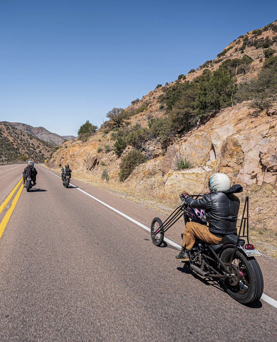 no better feeling then riding with friends in the crisp spring air of AZ heading to @theprowl_bisbeeaz Photo by @chicken_fried_choppers #rideeverywhere #thegoodlife #ride #ftw #choppershit #riding #theprowl #chickenfriedchoppers #chickenrick
