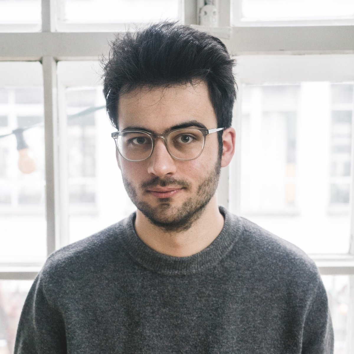 "Woher weiß ich, wie ich Künstliche Intelligenz nutzen soll?": Der Auftakt zur Workshopreihe #KI in der Praxis mit Gregor Schmalzried (<a href="/Grexgor/">Gregor</a>), Journalist und Berater u.a. für <a href="/BR_Presse/">BR - Bayerischer Rundfunk</a>, <a href="/brandeins/">brand eins</a> und @ARDde, diesen Freitag, 11-12.30 Uhr: …anstaltung.weiterbildung.fu-berlin.de/Veranstaltung/…
.
.