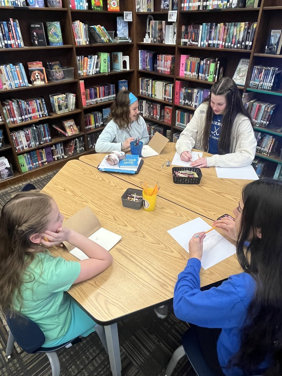 Miss Vargo tweet media