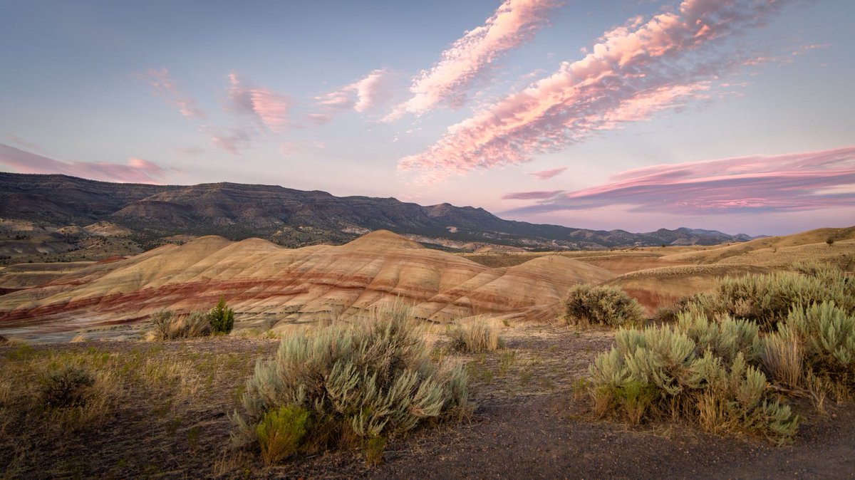 The painted hills of Oregon! We're proud to manage public lands alongside our partners! The painted hills landscape in the @JDFossilBedsNPS is managed by our friends at the @NatlParkService. Next door is our Sutton Mountain Wilderness Study Area, a local gem. 📷 persimmon-photo