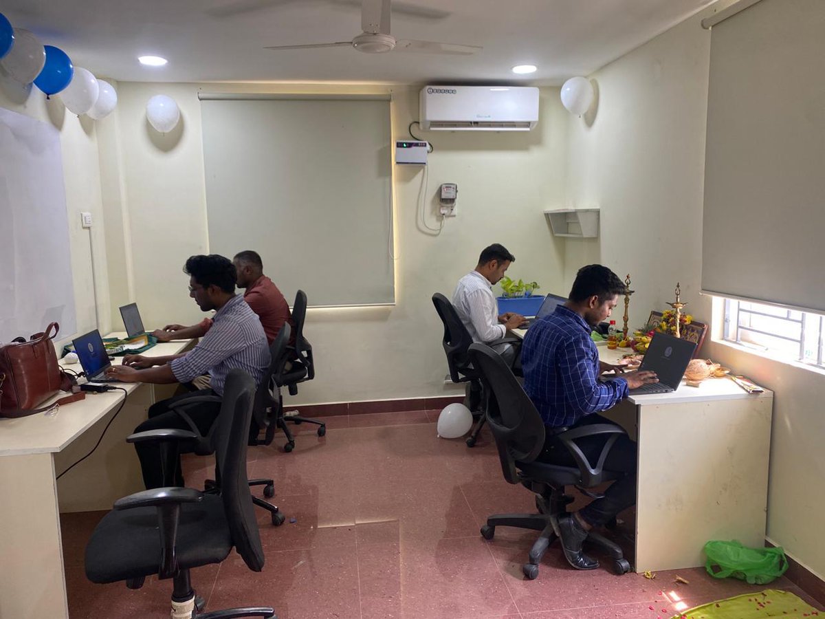 TrichyCoworks's tweet photo. Trichy CoWorks is pleased to announce the arrival of the Info Edge team, as Info Edge's (Naukri, 99Acres) office space at Trichy CoWorks has been expanded to accommodate the growing number of team members.  #trichycoworks #officespace #coworkingspace #coworking #cowork https://t.co/9HSugqtzY0
