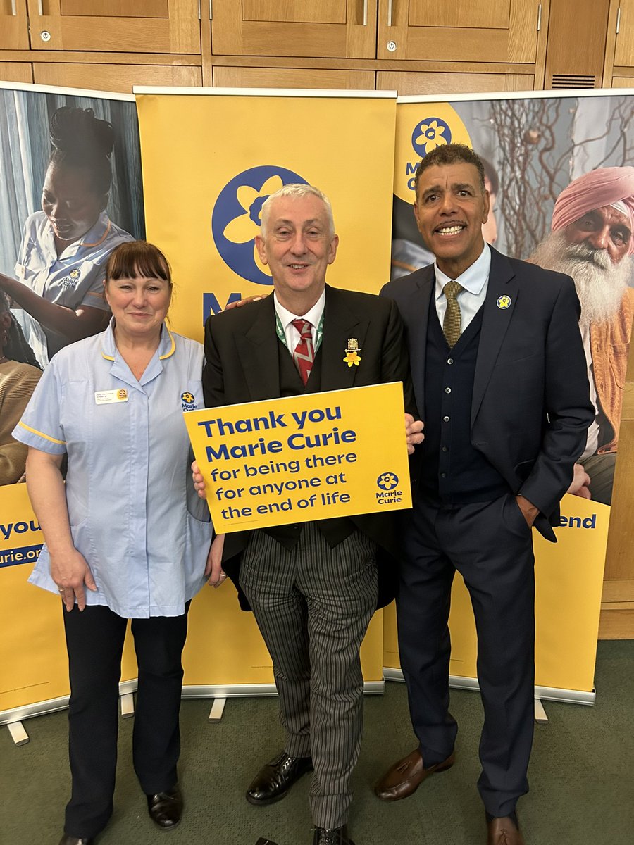 Spent the morning in Parliament for @mariecurieuk promoting the Great Daffodil Appeal 🌼 raising funds for end of life care. “Order Order Sir Lyndsay” 🤣