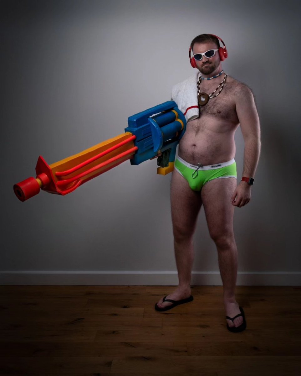 Taster of shots I got from <a href="/MSandsPhoto/">MS Photography</a> of the Speedo version of Pool Party Graves from <a href="/LeagueOfLegends/">League of Legends</a> 

Speedo: <a href="/MollyandTommy1/">Molly and Tommy</a>

#cosplay #gaycosplayer #leagueoflegendscosplay #graves #poolpartygraves 

<a href="/riotgames/">Riot Games</a>