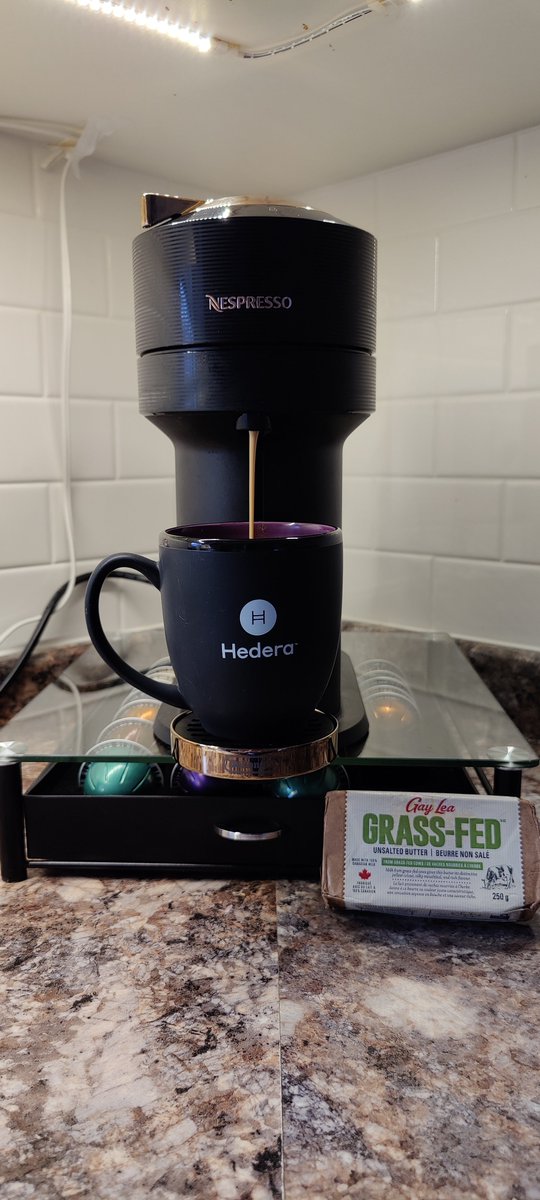 Good Morning #HBARbarians 🌞

Nothing beats a fresh @NespressoCA in the morning in that classy #Hedera mug

#HBAR ⚡🔒🌱