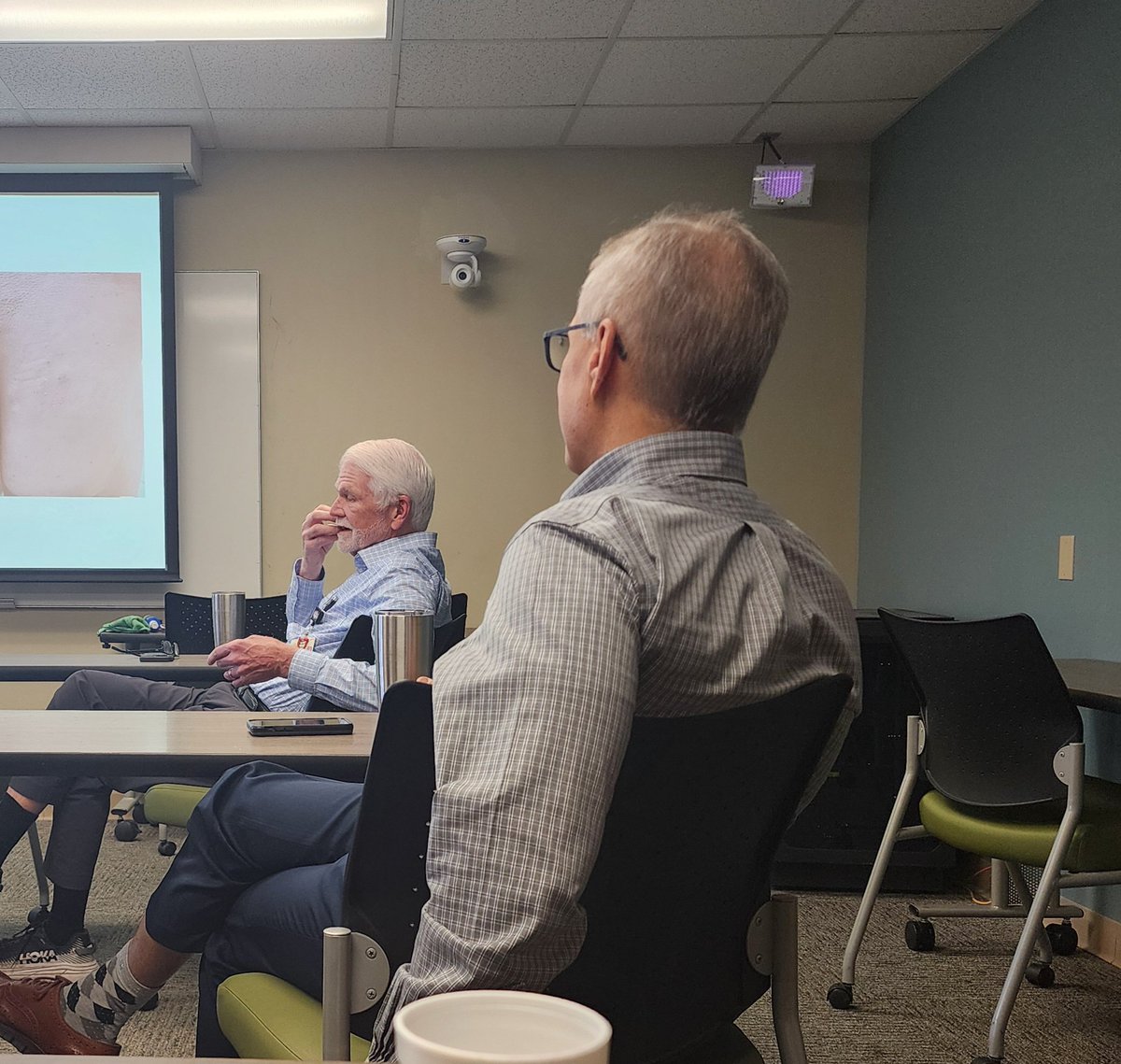 Our 2nd year fellow presented her last journal club today !! Time flies....feels bittersweet, and June is coming sooner than we think  #IDTwitter