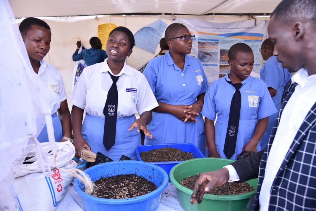 #EducationExhibition | New Curriculum Learners displaying their projects from the competent and skills based New Lower Secondary School Curriculum. #EducUg #IDEUg2024