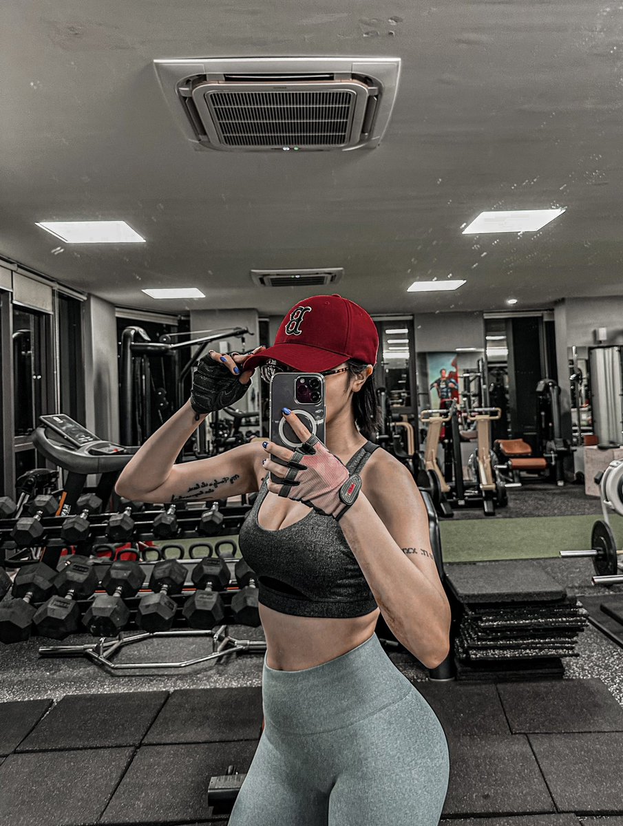 Muốn gồng ná cmn thở…