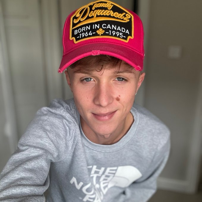 JamesYalchXXX