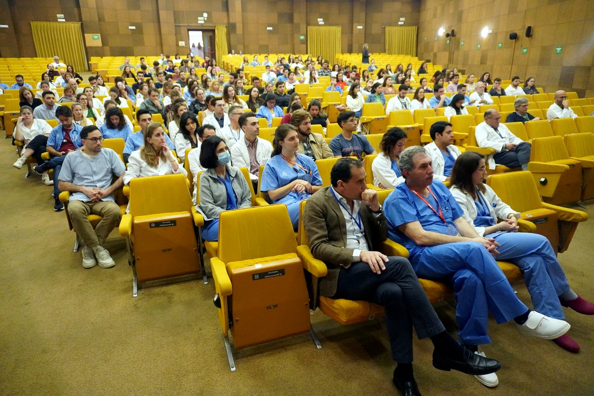 🏥Hoy se ha celebrado la Jornada de Puertas Abiertas para los Futuros #EspecialistasInternoResidentes con la asistencia de +100 jóvenes ¡Gracias por vuestra acogida!