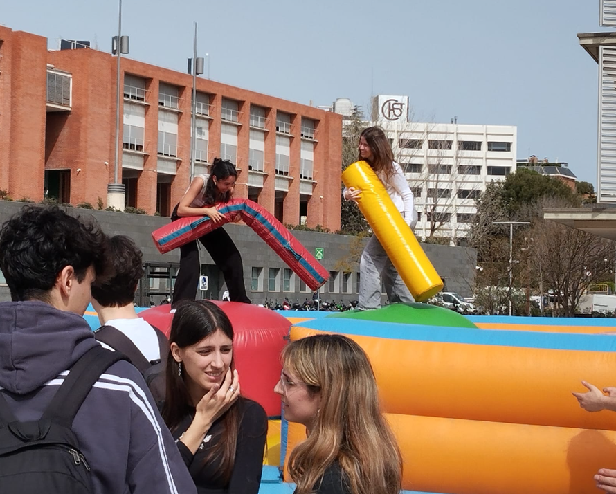 JosepPegueroles's tweet image. Ens agrada la primavera. #FestaDeDia #FDD @telecogresca @UPCTelecos @la_UPC