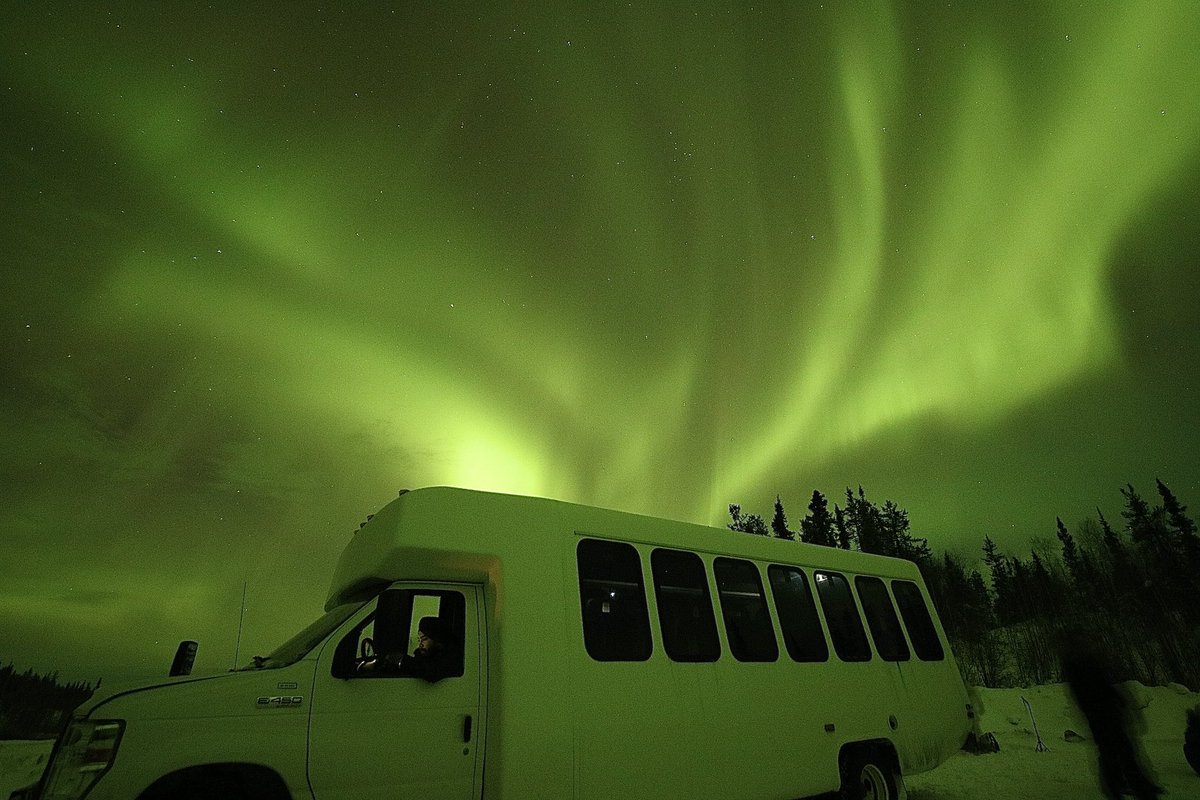 Make your #Aurora dreams come true on our world famous #AuroraHunting tours. Dec 01 to Apr 20; Aug 15 to Oct 15
#Yellowknife, Northwest Territories🇨🇦 100% #Indigenous - 50,000 years of experience #auroraborealis #bucketlist #northernlights #bestplacetoseeaurora #indigenoustourism