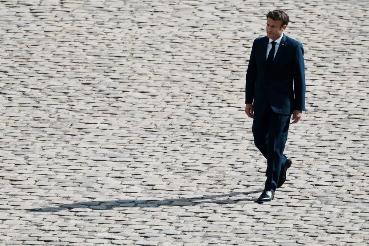 Lange schaduwen, by <a href="/JVanWing/">Joachim Van Wing</a> open.substack.com/pub/joachimvan…