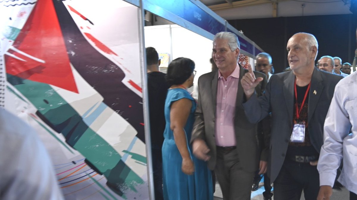 DrRobertoMOjeda's tweet photo. El Coloquio Patria ha superado las expectativas en participación, profundidad de los análisis y voluntad de articulación. La solidaridad con Palestina y #Cuba ha estado muy presente. #PatriaEsHumanidad https://t.co/v6rMRxhFV3