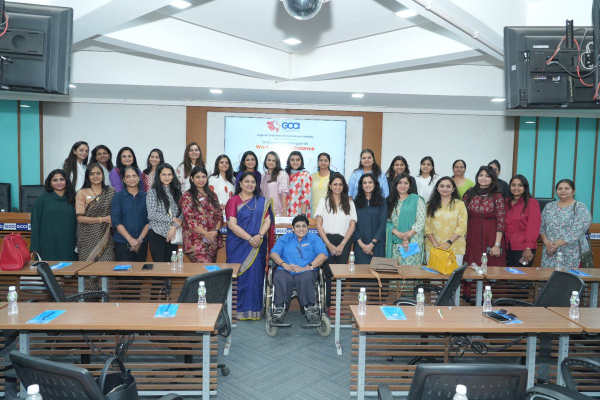 GCCI's Business Women Committee hosted an 'Empowering Dialogue on Work & Health Balance' with renowned Gynecologist Dr. Chaitasi Shah. The seminar delved into topics concerning Women's health priorities & addressed women's health concerns.