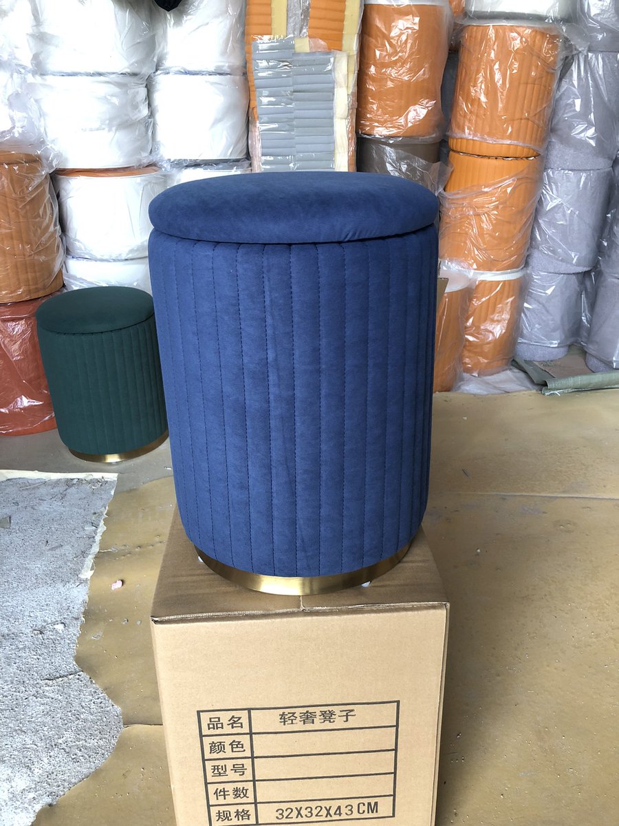 ShawnXiao001's tweet photo. Hanyee storage-type make-up vanity stool, living room stool, coffee table stool, study table stool #stool #makeupstool #vanitystool #makeupvanity #makeupvanitystool #makeupvanitychair #livingroomstool #coffeetablestool #studychair #dressingstool #dressingroom https://t.co/btSFzSBwFv