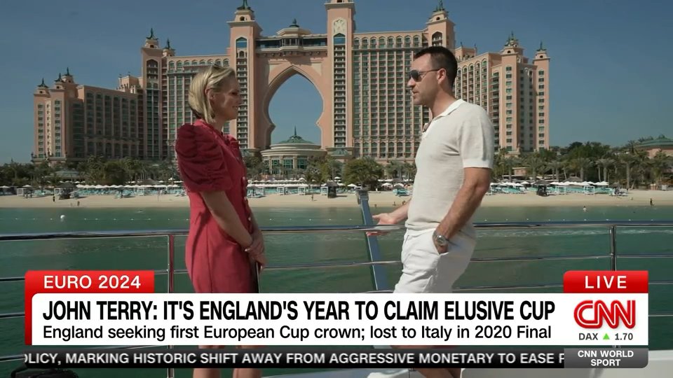 Could @England clinch the #EURO2024 title? 🏆 Don't miss the exclusive on CNN World Sport where Chelsea and England icon John Terry joins Amanda Davies to share his expert insights 🏴󠁧󠁢󠁥󠁮󠁧󠁿 An insightful conversation awaits 👉 instagram.com/p/C4vNQN8I-Zk/ Video courtesy by @CNNSport 🎥