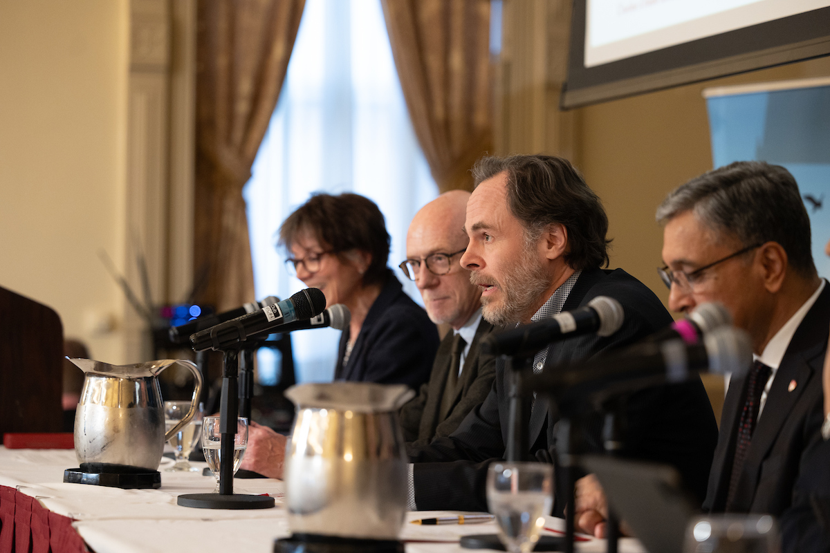 #UBishops Principal Sébastien Lebel-Grenier joined a round table on The Value of Universities to Quebec and Canada, organized by the Consortium of English-language CÉGEPs, Colleges and Universities and @MISCCAN. Now available on YouTube: ow.ly/ivx450QX1GI 📸: @JulianHaber