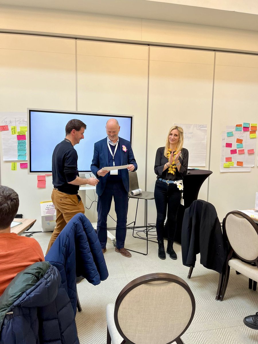 𝐋𝐀𝐒𝐓 𝐖𝐄𝐄𝐊 ?🎈

🎉𝘼𝙢𝙖𝙯𝙞𝙣𝙜 𝙚𝙭𝙥𝙚𝙧𝙞𝙚𝙣𝙘𝙚 👉🏻 during 2 days empower 140 leaders of <a href="/BNPParibas/">BNP Paribas Group</a> 

💡𝘼 𝙘𝙤𝙢𝙢𝙤𝙣 𝙜𝙤𝙖𝙡 👉🏻 introduce #agile #mindset  and #practices in order to create the future ambassadors 

✔️ 𝘼 𝙠𝙚𝙮 𝙬𝙤𝙧𝙙 👉🏻 Learning by doing