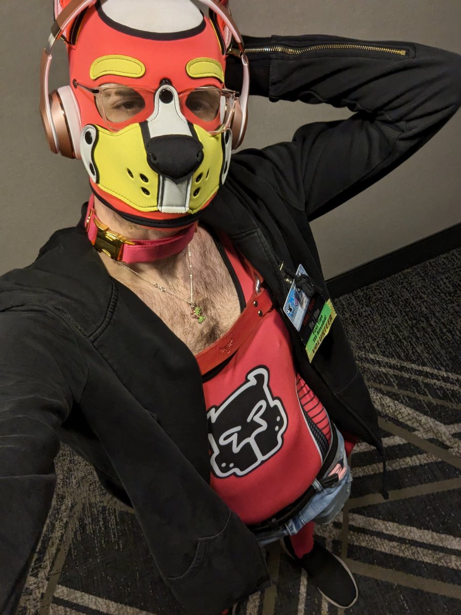 Quick shout out to my favorite fit from TFF I gotta start wearing stuff like this more often >.>