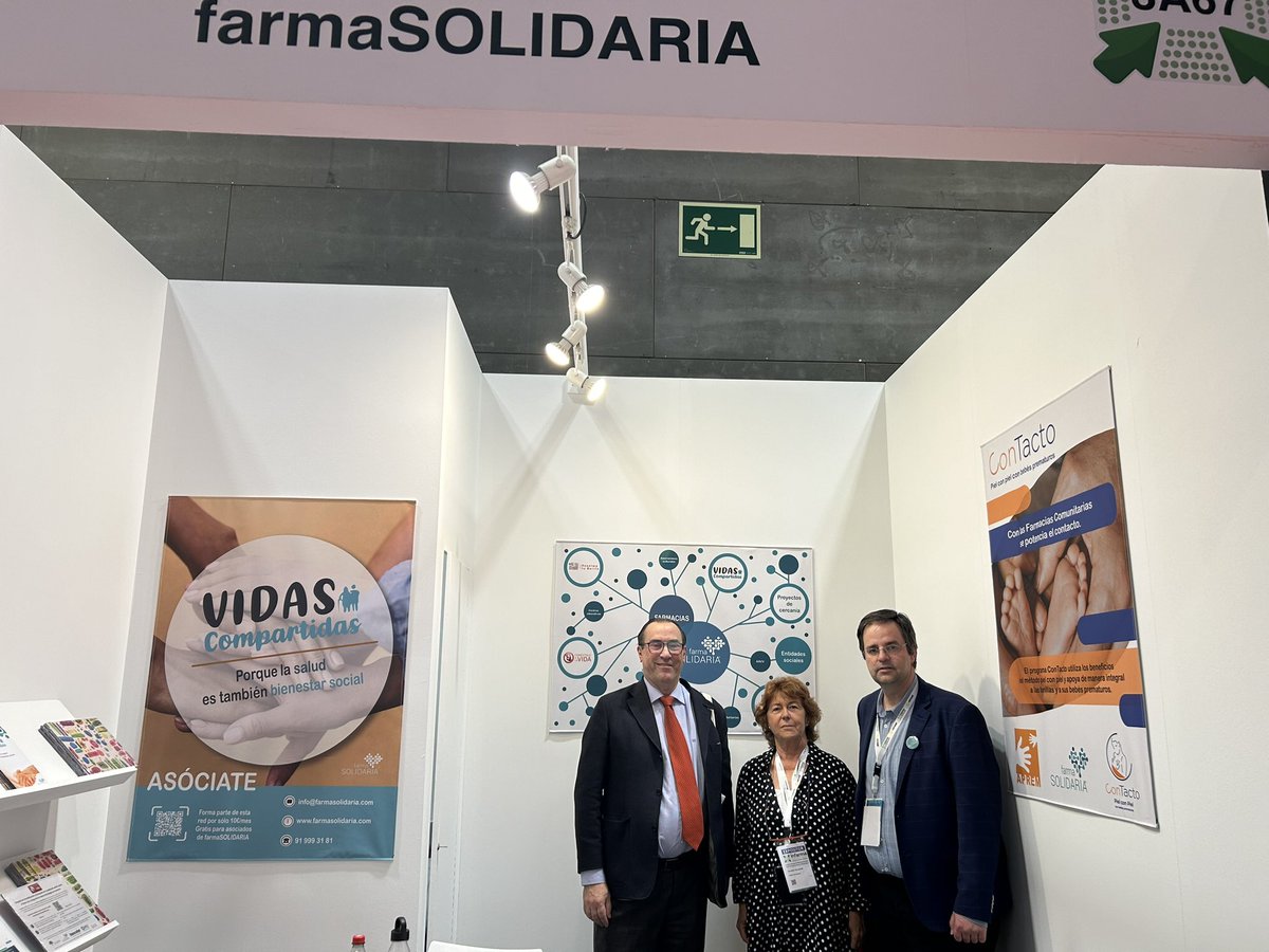 Más Que Farmacia tweet media