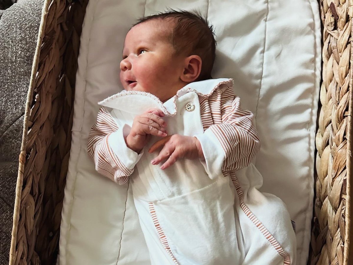 Welcome to the world Lola Robin Lambert!

What a legend you already are! We are all home safe and sound. Mum is literally my hero!

Dad life now begins… 👶🍼😘🥰😍