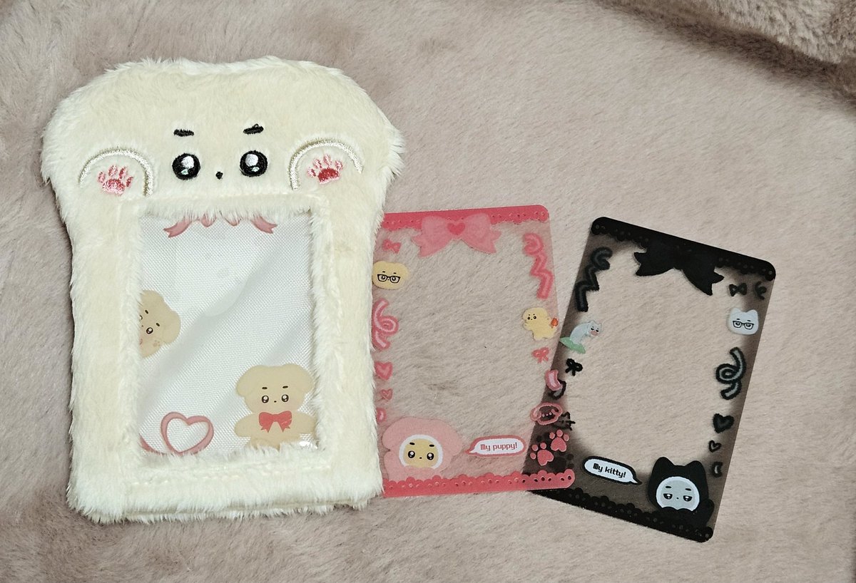 코코솸댕째냥이 심장 가져감🫠 이 기여움 어쩌지....계속 쓰담 쓰담하면서 보다보면 같이 잠들 것 같다💕 특전의 숨은그림 찾기? 깨알같이 존재감 발휘😆