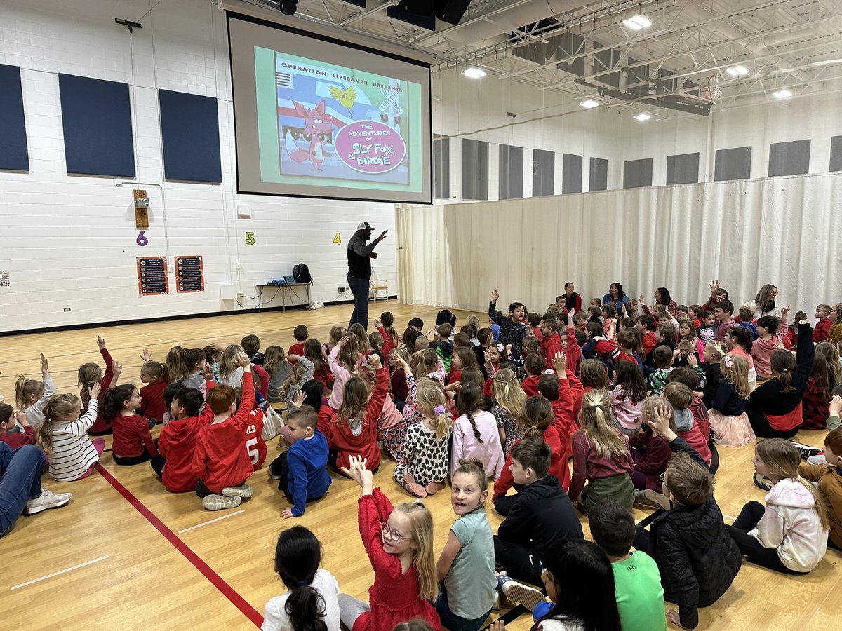 Lines is proud to welcome Tony from Metra to go over train safety! 

<a href="/Lines220/">Arnett C. Lines Elementary</a> <a href="/barrington220/">Barrington 220</a>